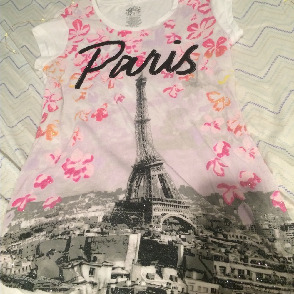 This is a beautiful Paris top.