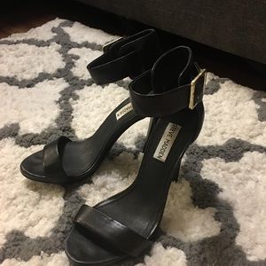Steve Madden marlenee strap heels sandals