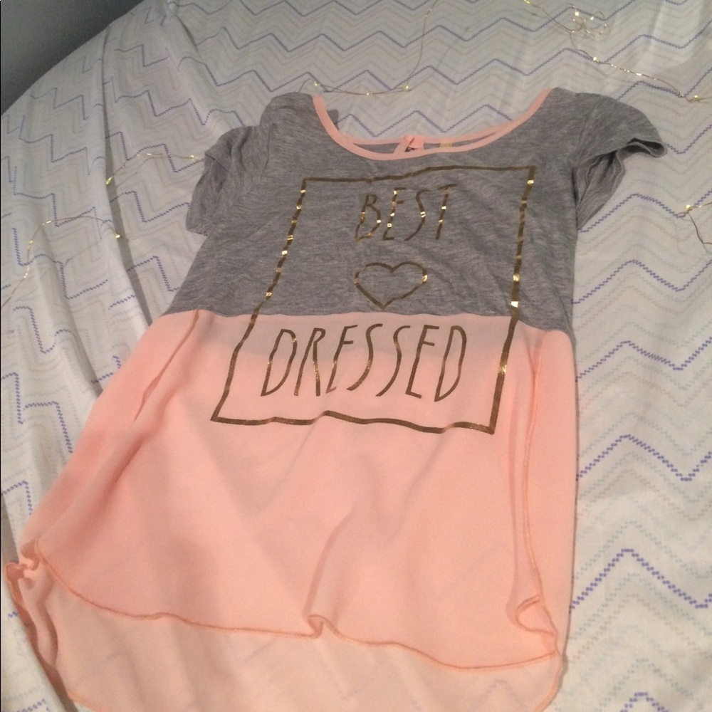 This is a very pretty top.