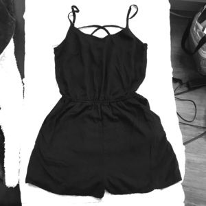 H&M Black Romper with Pockets 🌾