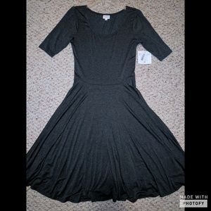 NWT, LuLaRoe, Heathered BLACK, Medium Nicole!