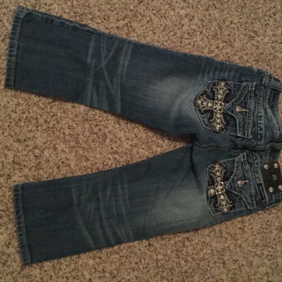 Miss me Capris - Picture 1 of 4