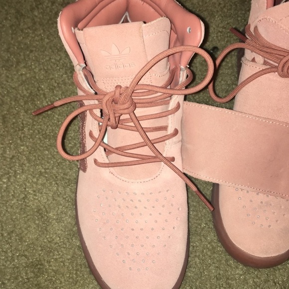 Pink Adidas - Picture 3 of 3