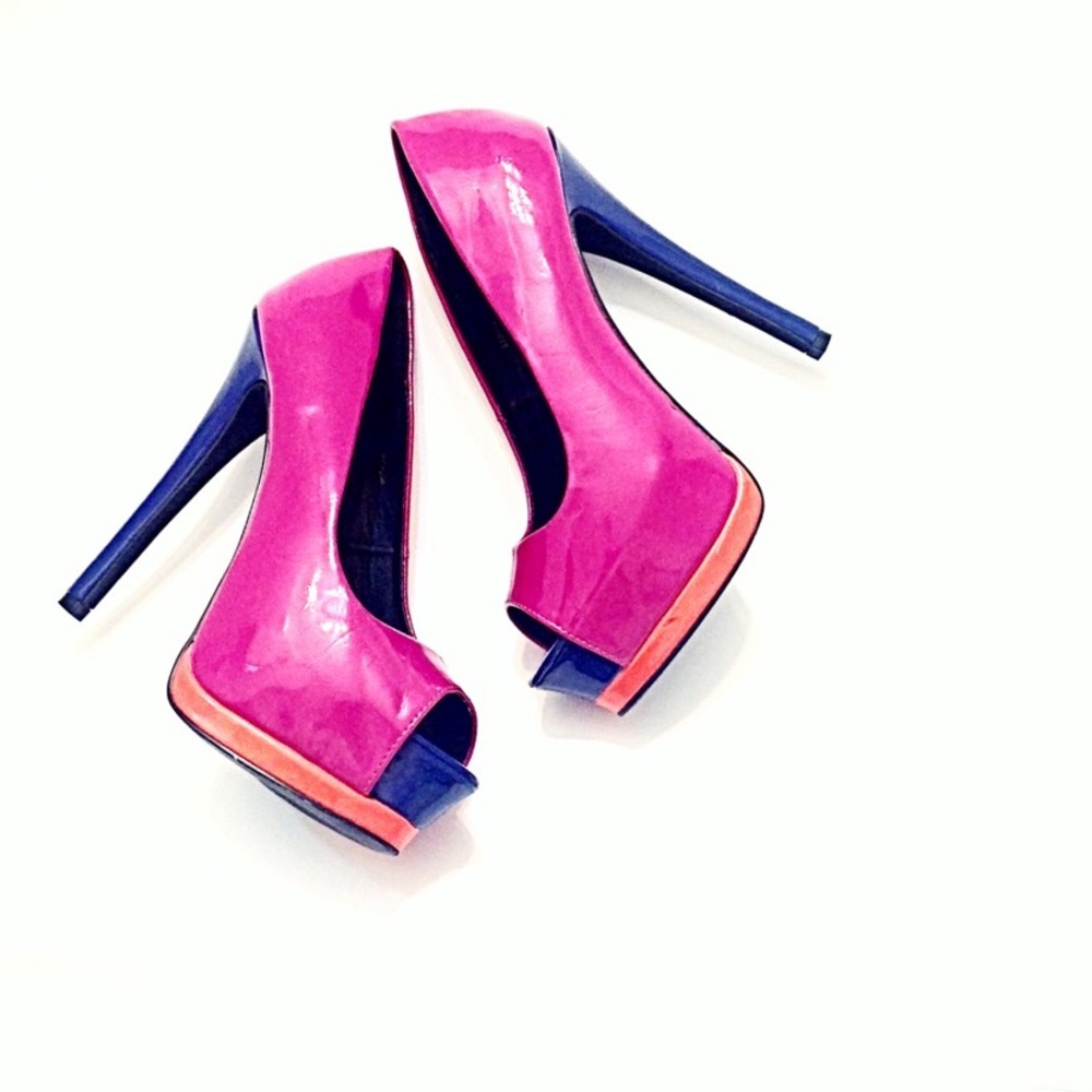 Charlotte Russe Fuchsia Platform Peep-toe Heels