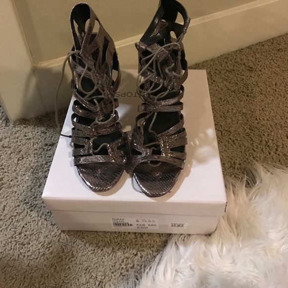 Lace up heels - Picture 2 of 3