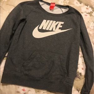 Nike pullover