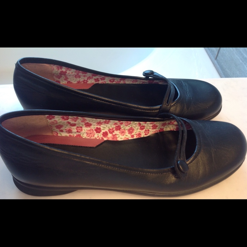 Michelle D flats