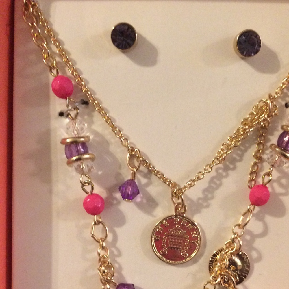 Jewelry Set With Decorative Box