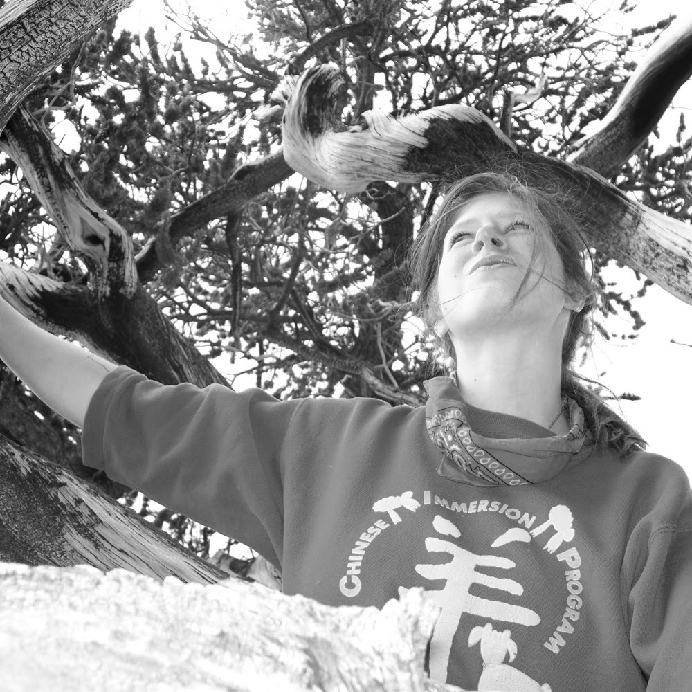 Meet your Posher, Caitlin