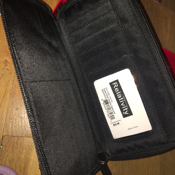 Relativity Wallet - Picture 2 of 4