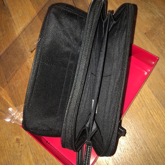 Relativity Wallet - Picture 3 of 4