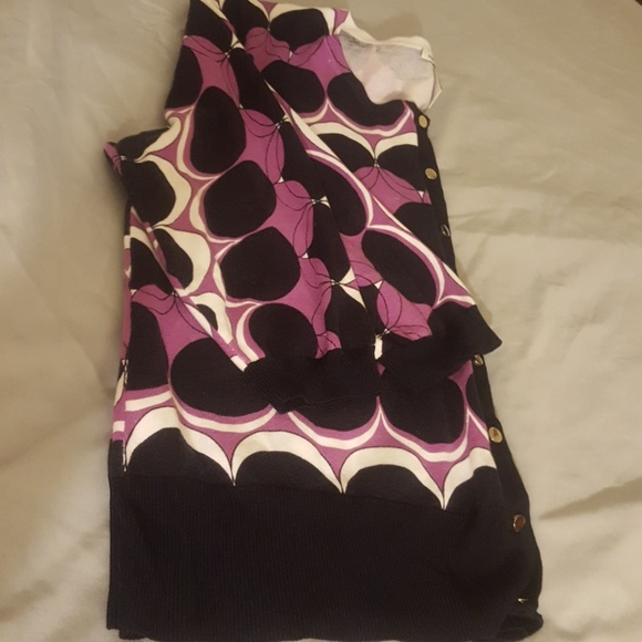 Peter Nygard Sweater - Picture 2 of 2