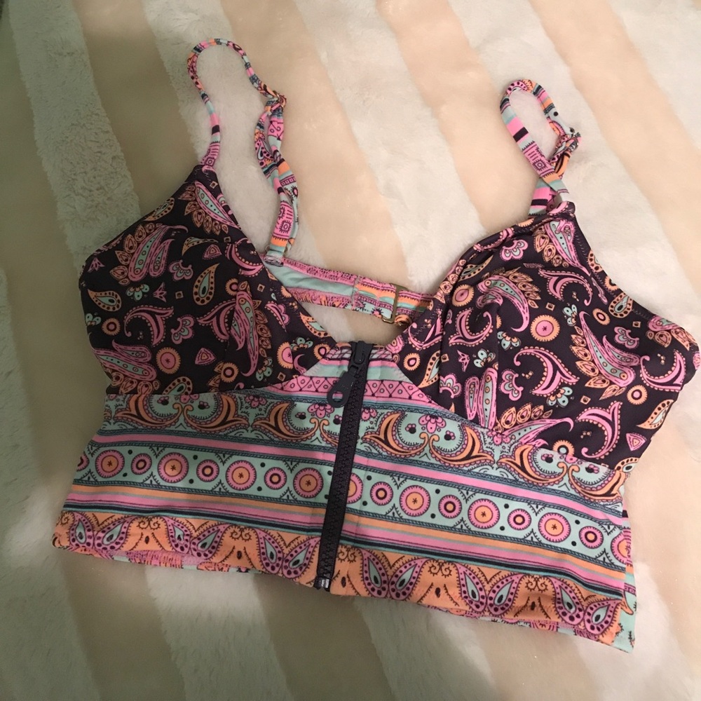 VS Bathing Suit Top