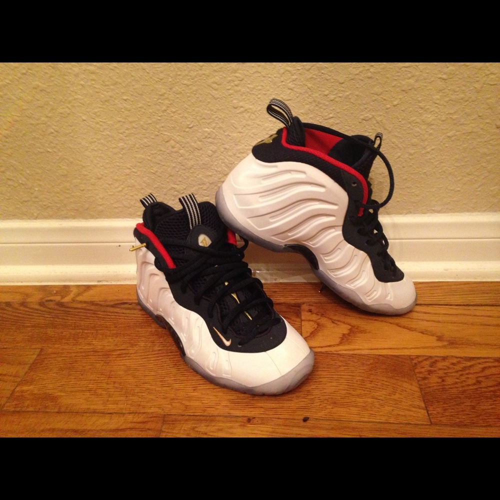 Nike Foamposite One Olympic USA Boys Size 5Y