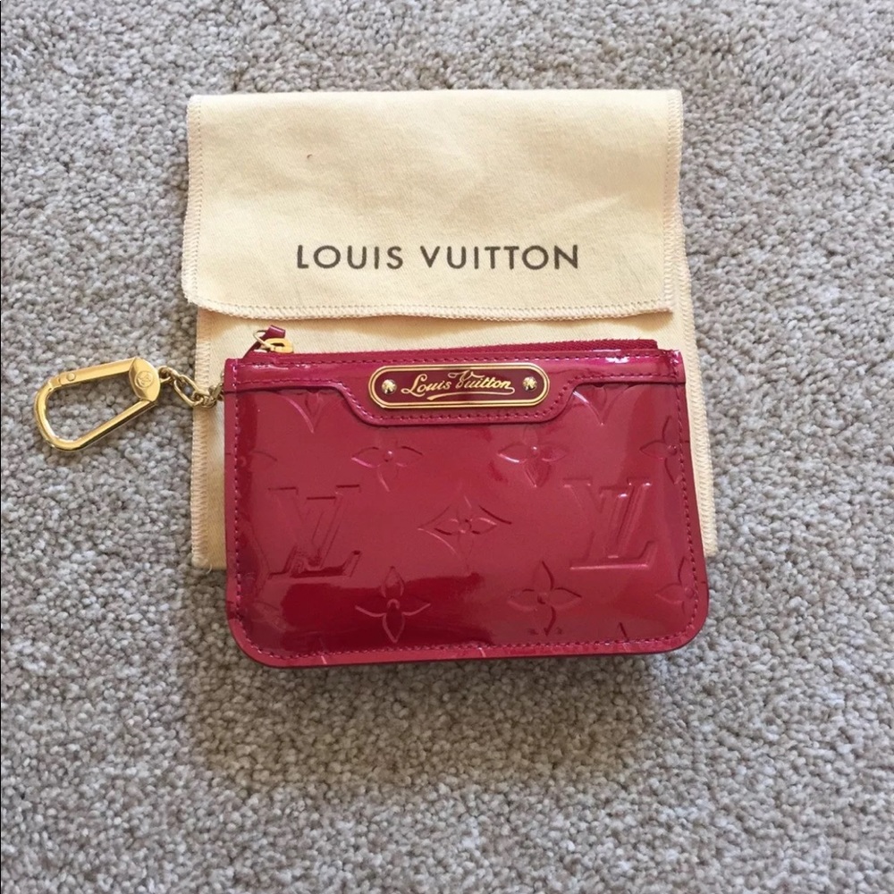 LV key pouch