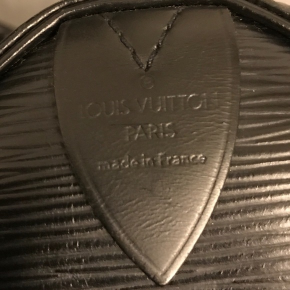 Louis Vuitton Purse - USED - Picture 9 of 16