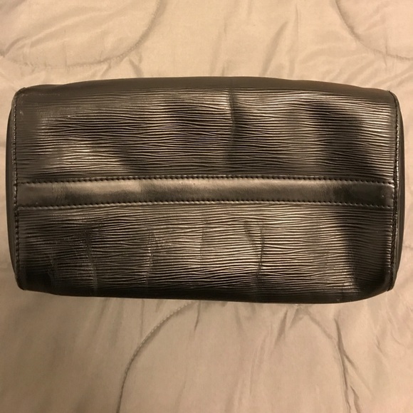 Louis Vuitton Purse - USED - Picture 7 of 16