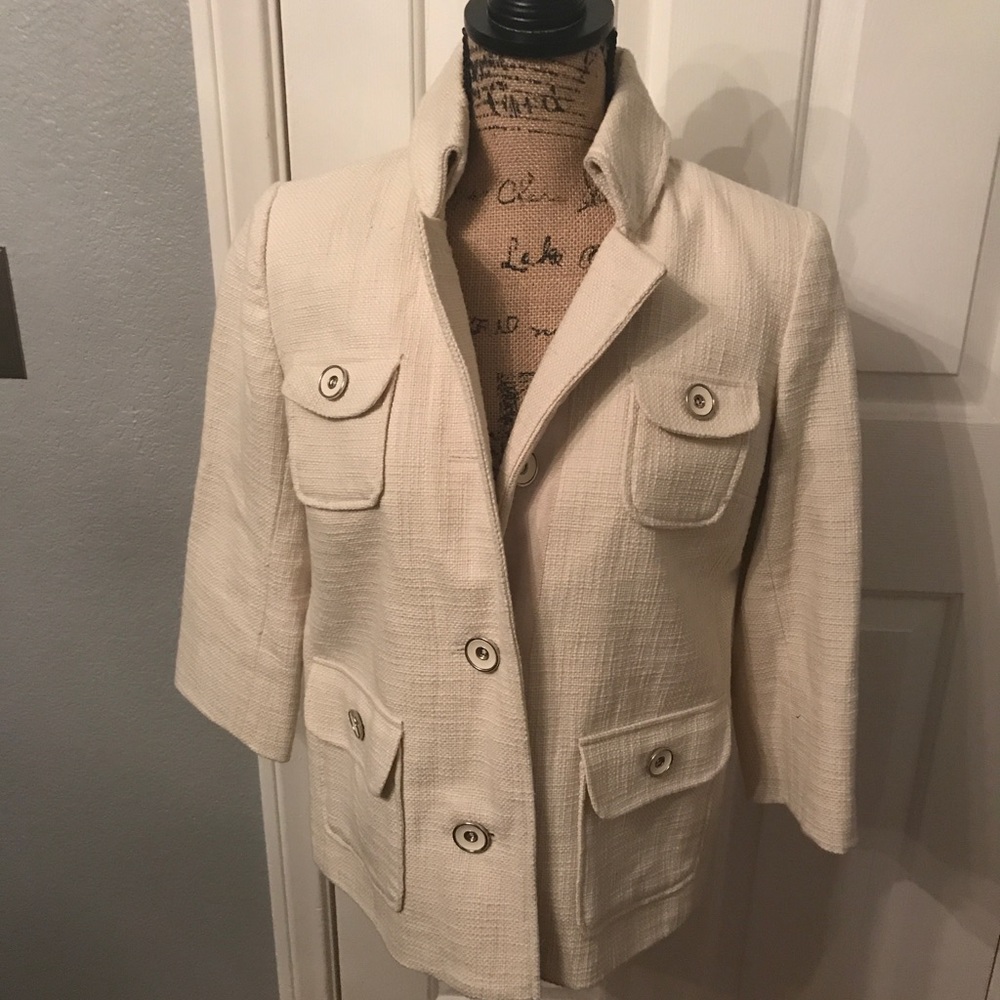 Nice cream blazer jacket