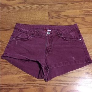 Burgundy 🍑 shorts