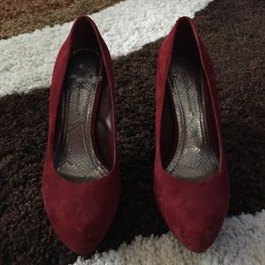 Hidden platform suede  heels