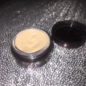 Laura mercier Concealer 0.5