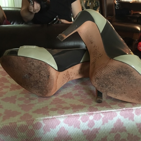 Platform heels - Picture 3 of 4