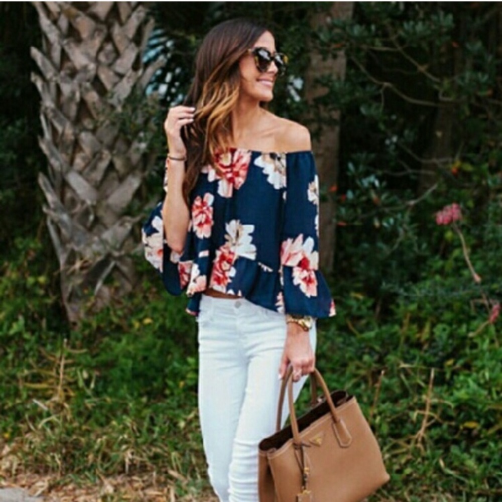 Floral off the shoulder flare-sleeve summer top