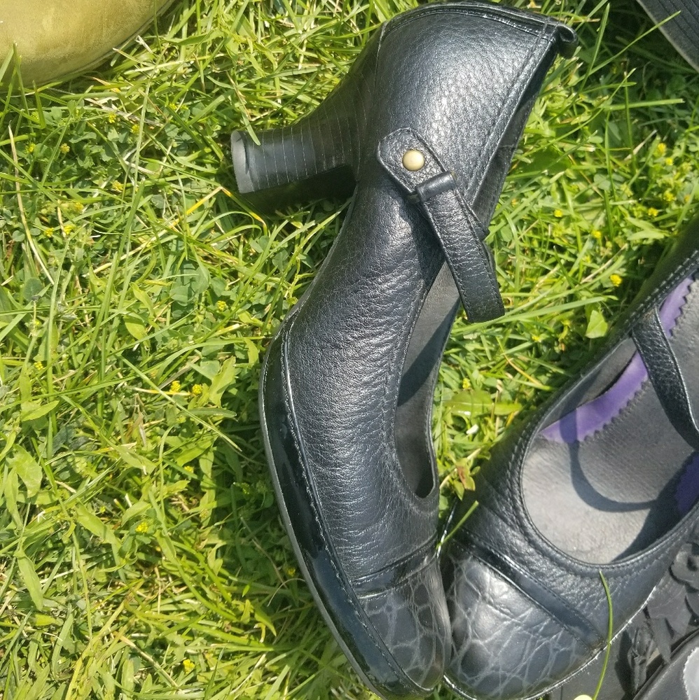 Indigo heels