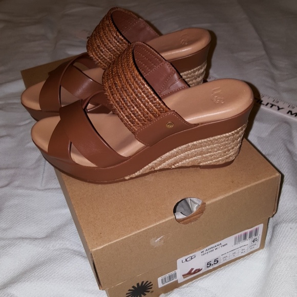 Brand new Ugg - Picture 2 of 6