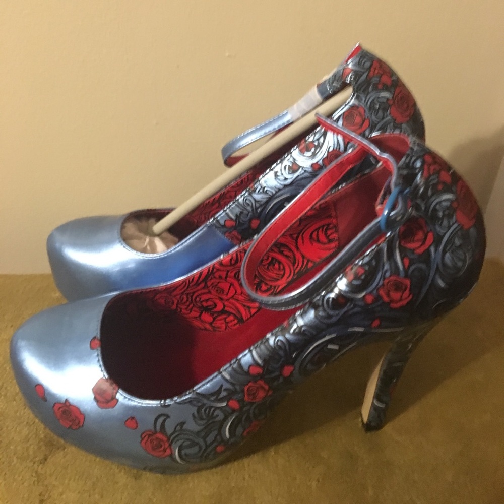 Iron Fist Metallic Heels, Size 8
