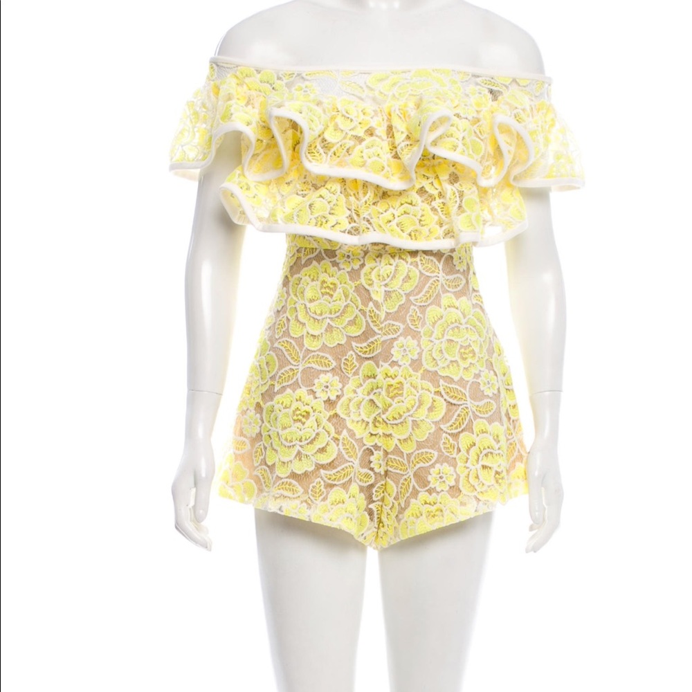 Alexis lace yellow Romper
