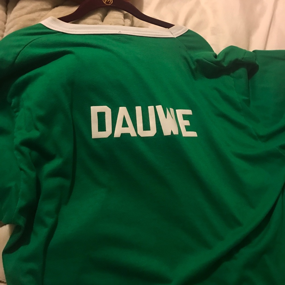 The kicks tee - Picture 2 of 2