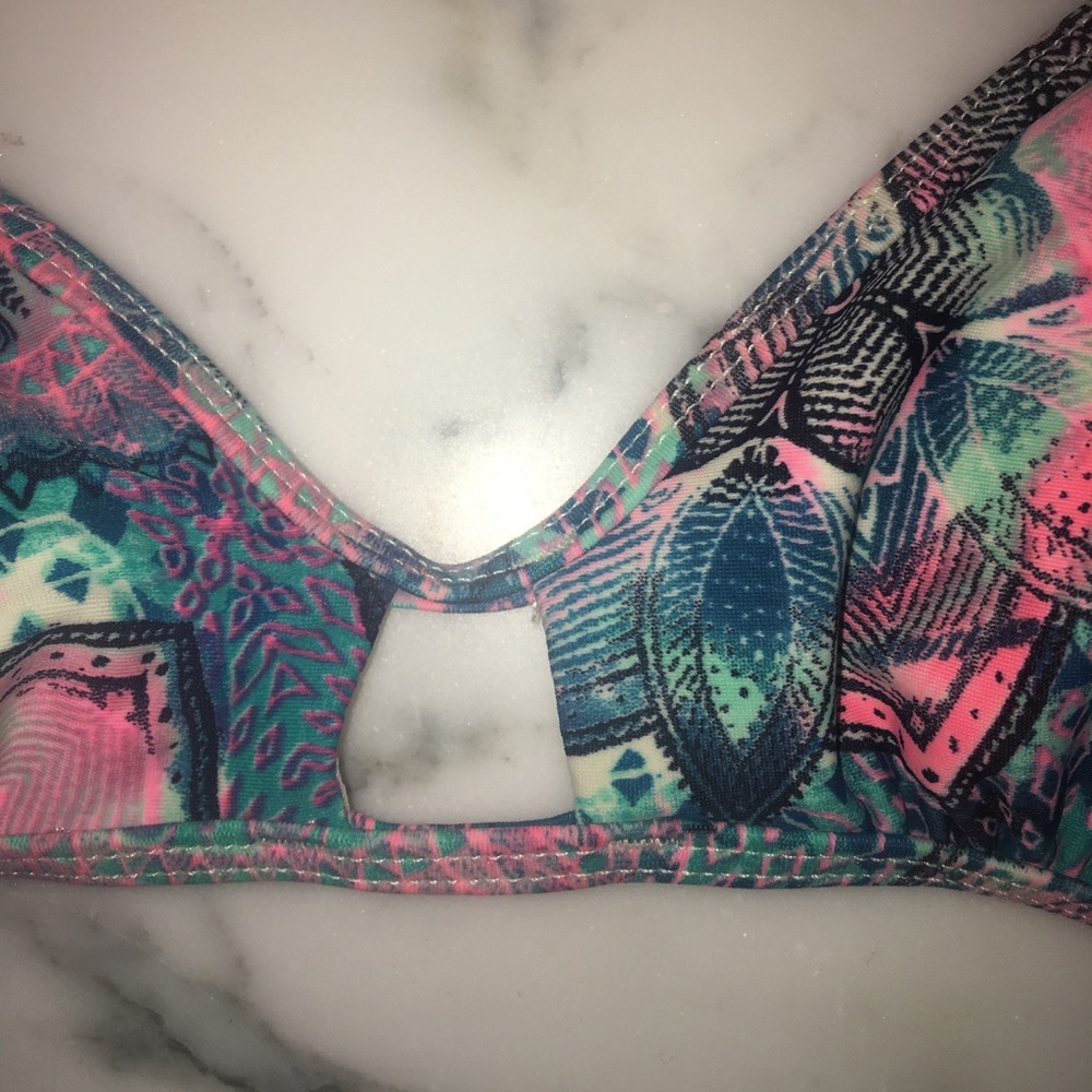 Colorful bikini top - Picture 4 of 4