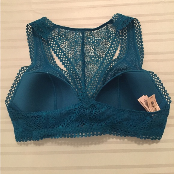 NWT VS Crochet Lace Racerback Bralette - Picture 2 of 4