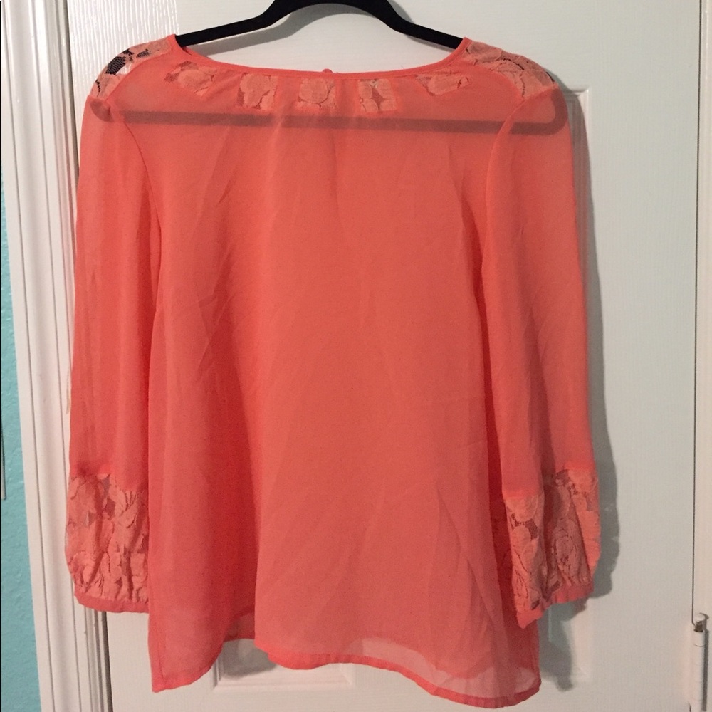 Coral blouse 🌸