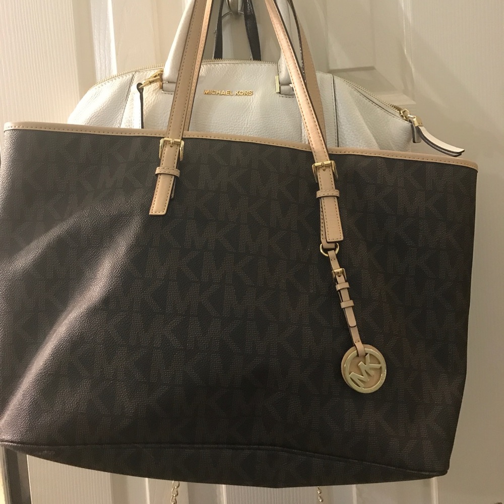 Michael Kors tote bag in excellent condition!