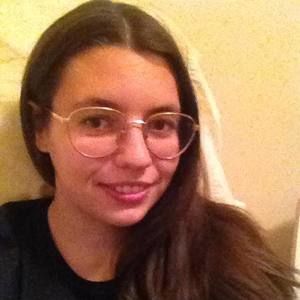 Meet your Posher, Julia