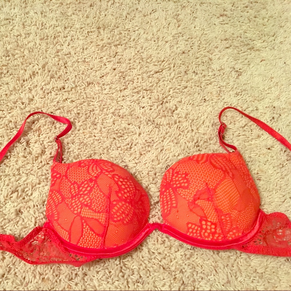 Victoria Secret push-up bra