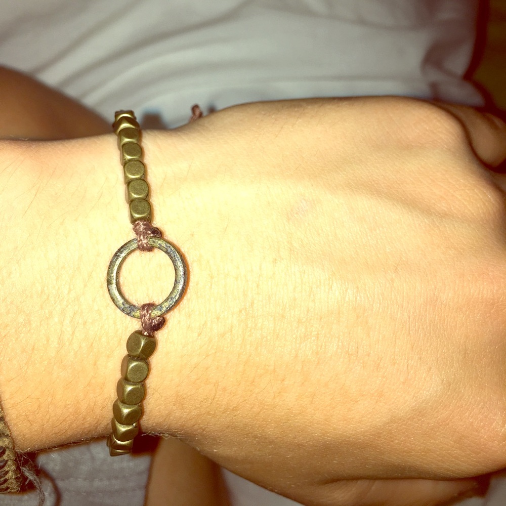adjustable bracelet