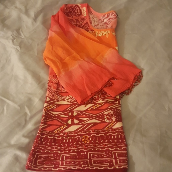 Forbidden Blouse - Picture 2 of 4