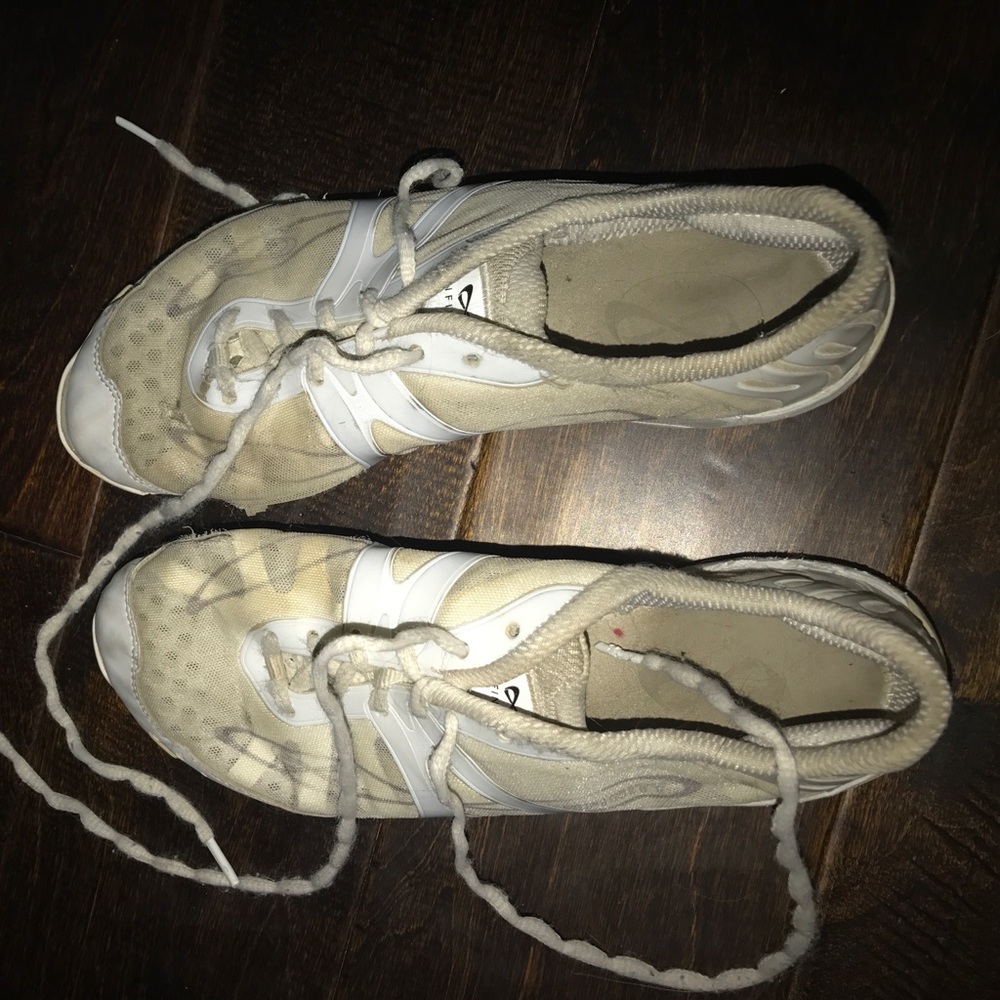 worn out nfinity vengeance size 7