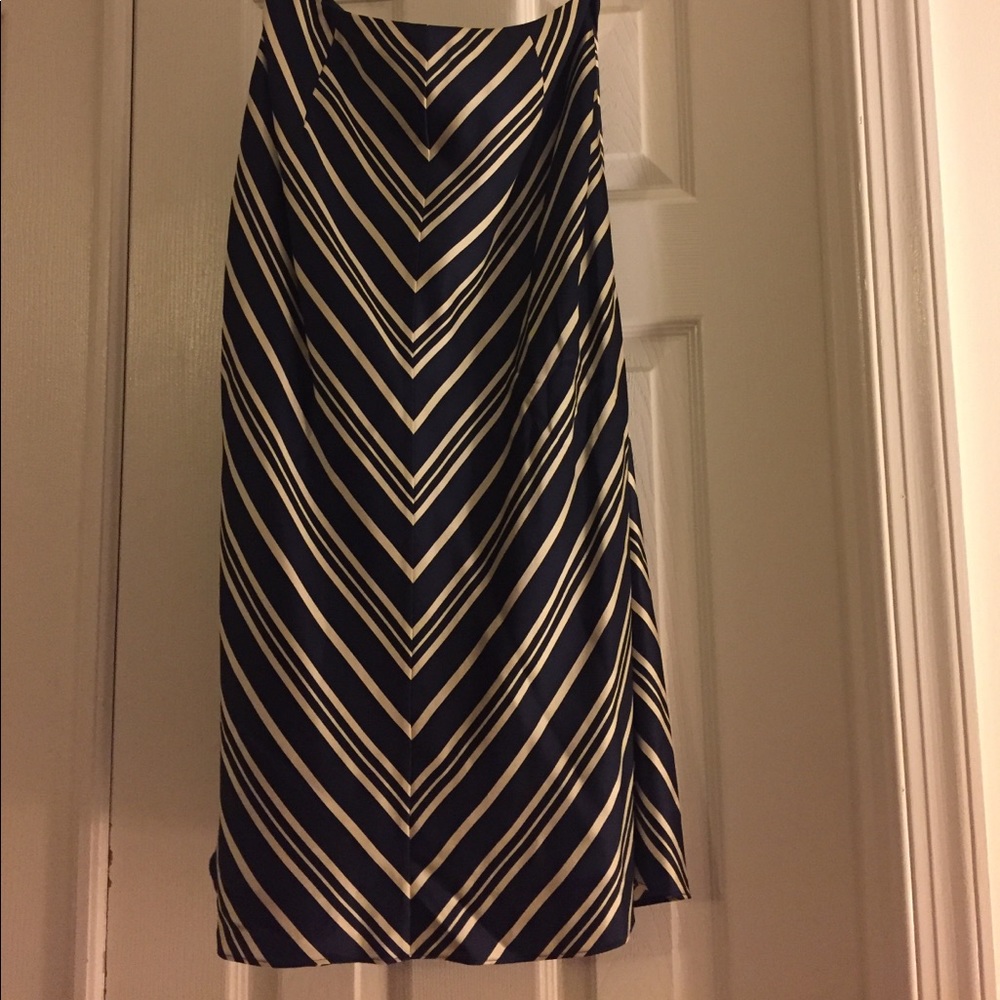 Banana Republic silk A-line skirt in size 0.