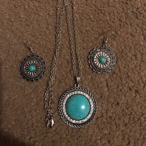 Necklace and earring set