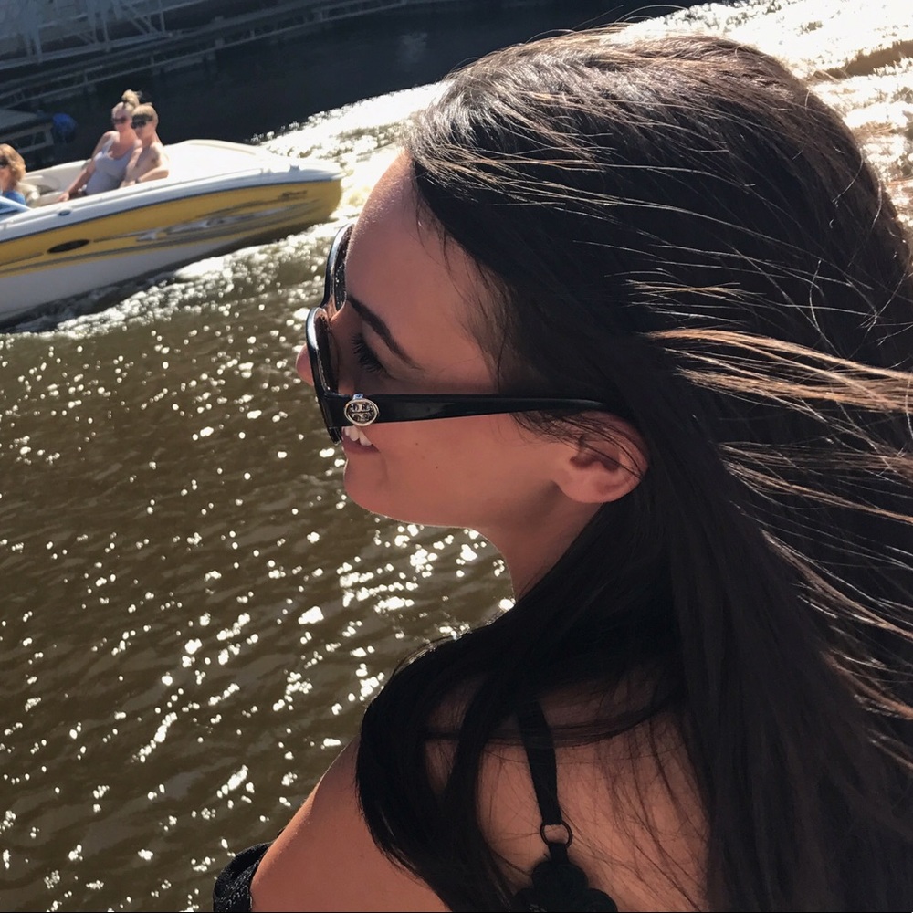 Meet your Posher, Rachel