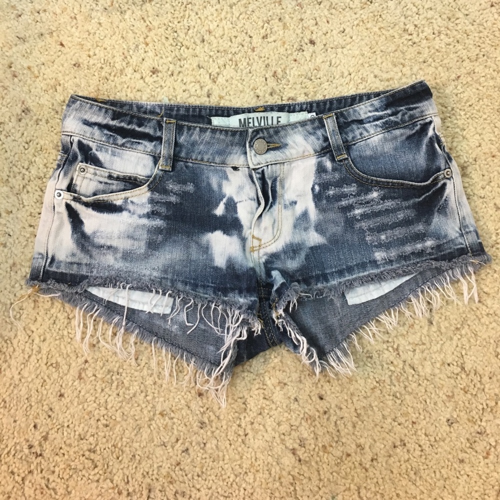 Like new Brandy Melville Jean shorts - Picture 4 of 7