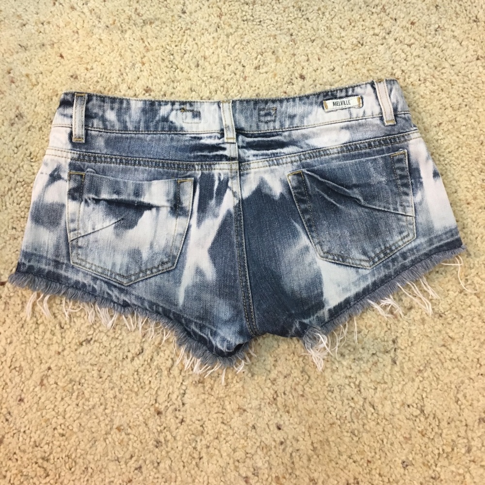 Like new Brandy Melville Jean shorts - Picture 6 of 7