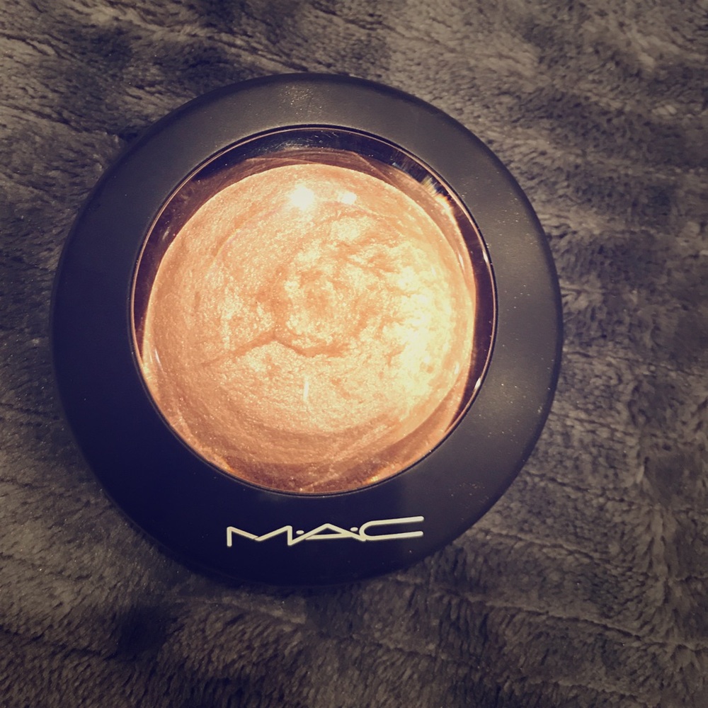 MAC Mineralize Skinfinish