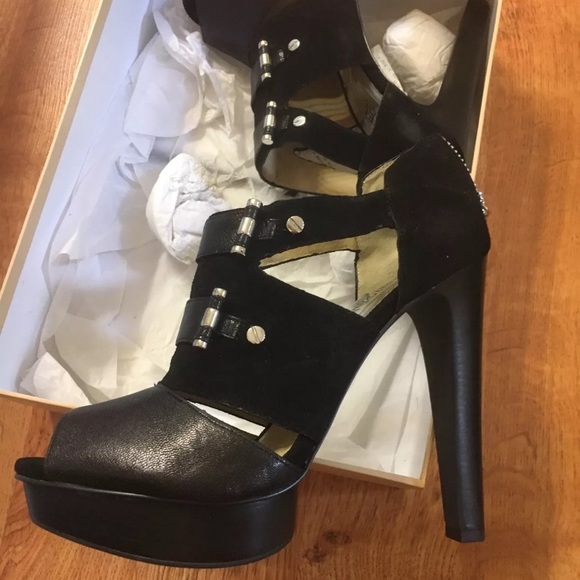 Michael Kors heels - Picture 1 of 5