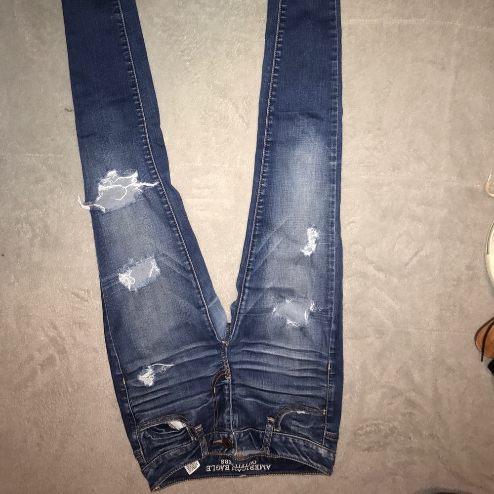 american eagle distressed jeggings