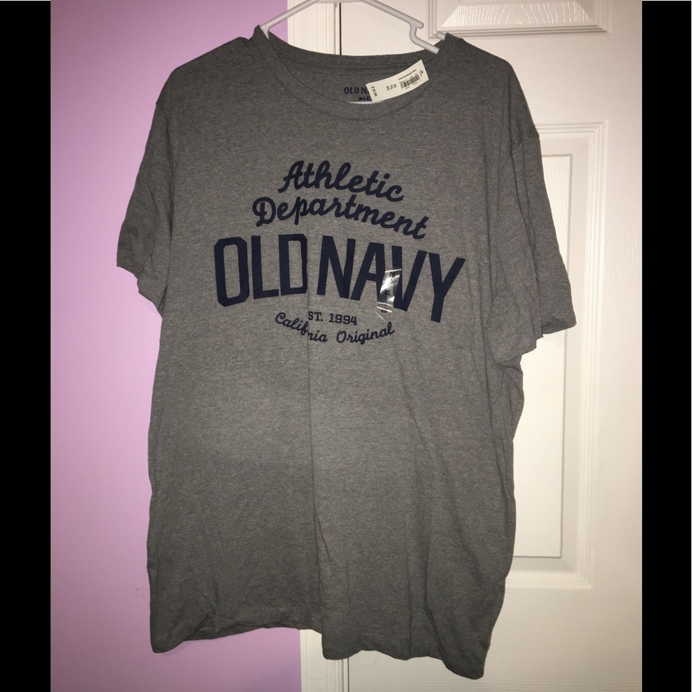 Men's Old Navy t-shirt